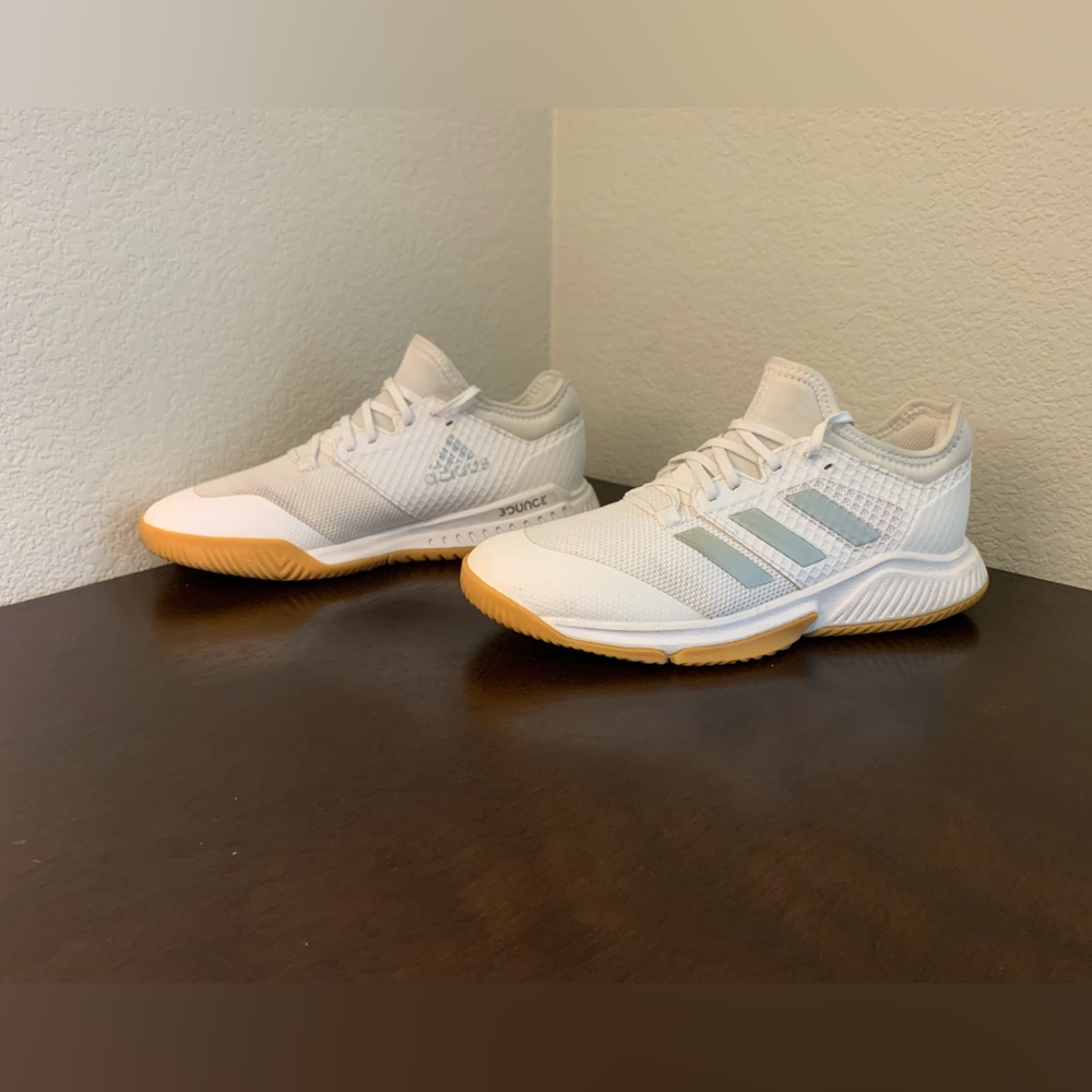adidas Women's White Athletic Court Shoes with Gum Outsole